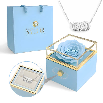 Collana con scatola di rose vere e cerchi intrecciati